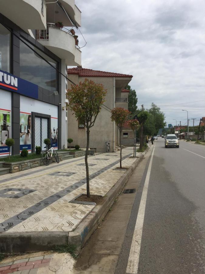 Guest'S Apartament Pogradec Exteriör bild