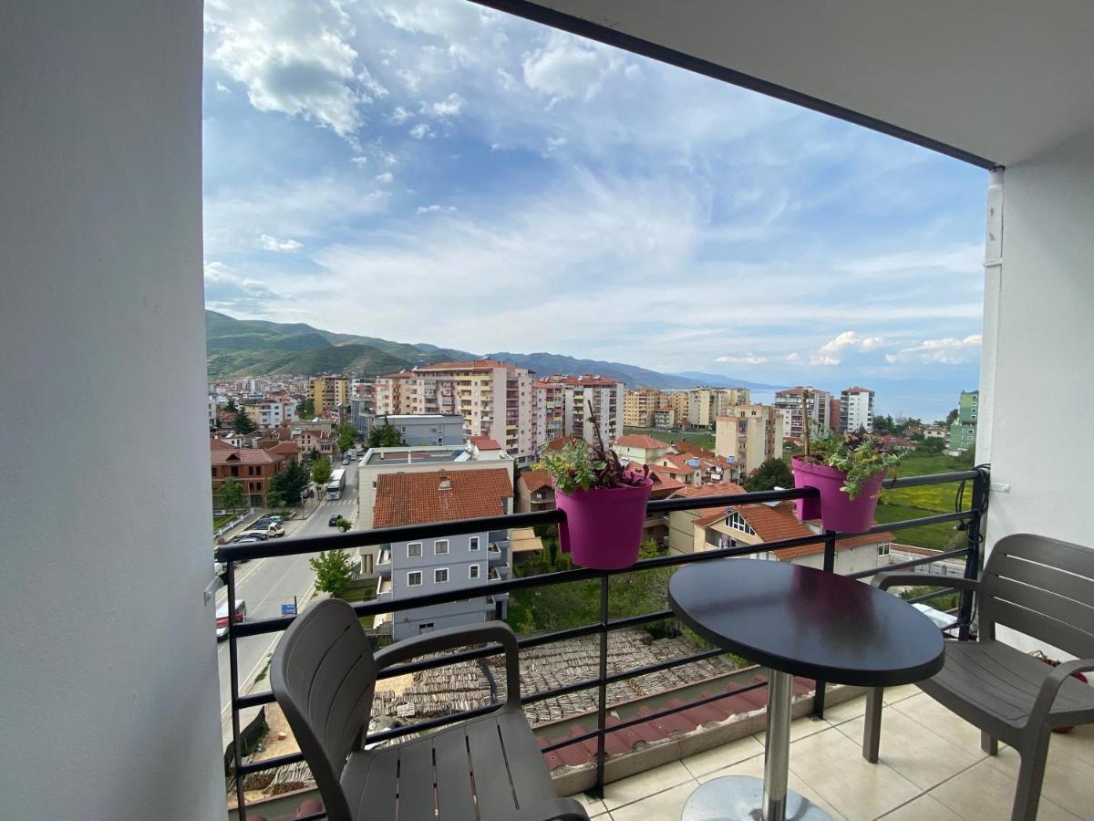 Guest'S Apartament Pogradec Exteriör bild
