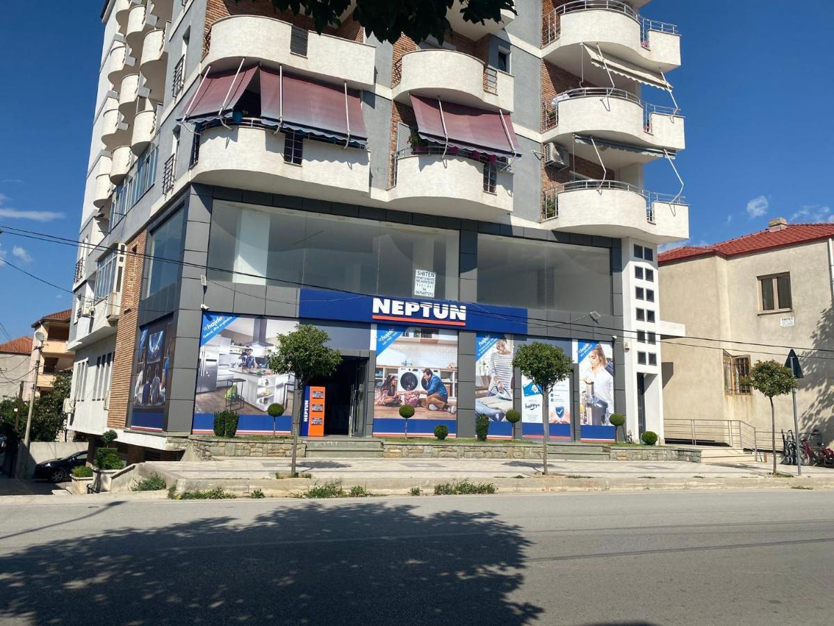 Guest'S Apartament Pogradec Exteriör bild