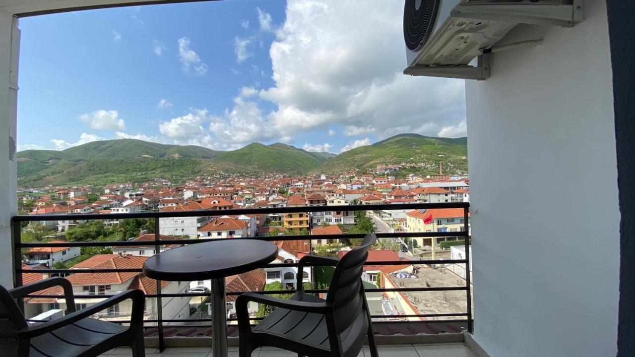 Guest'S Apartament Pogradec Exteriör bild