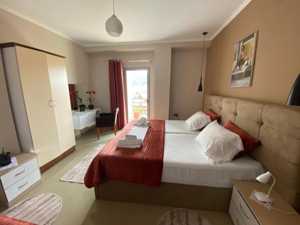 Guest'S Apartament Pogradec Exteriör bild