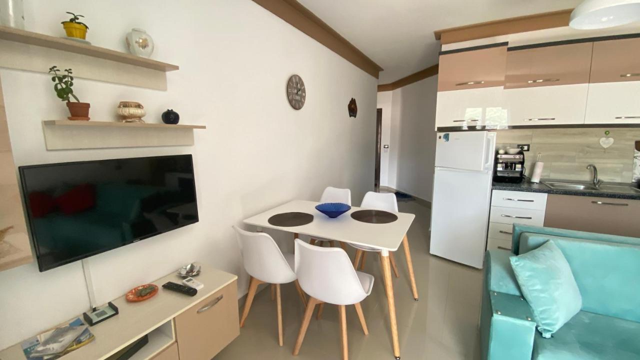 Guest'S Apartament Pogradec Exteriör bild