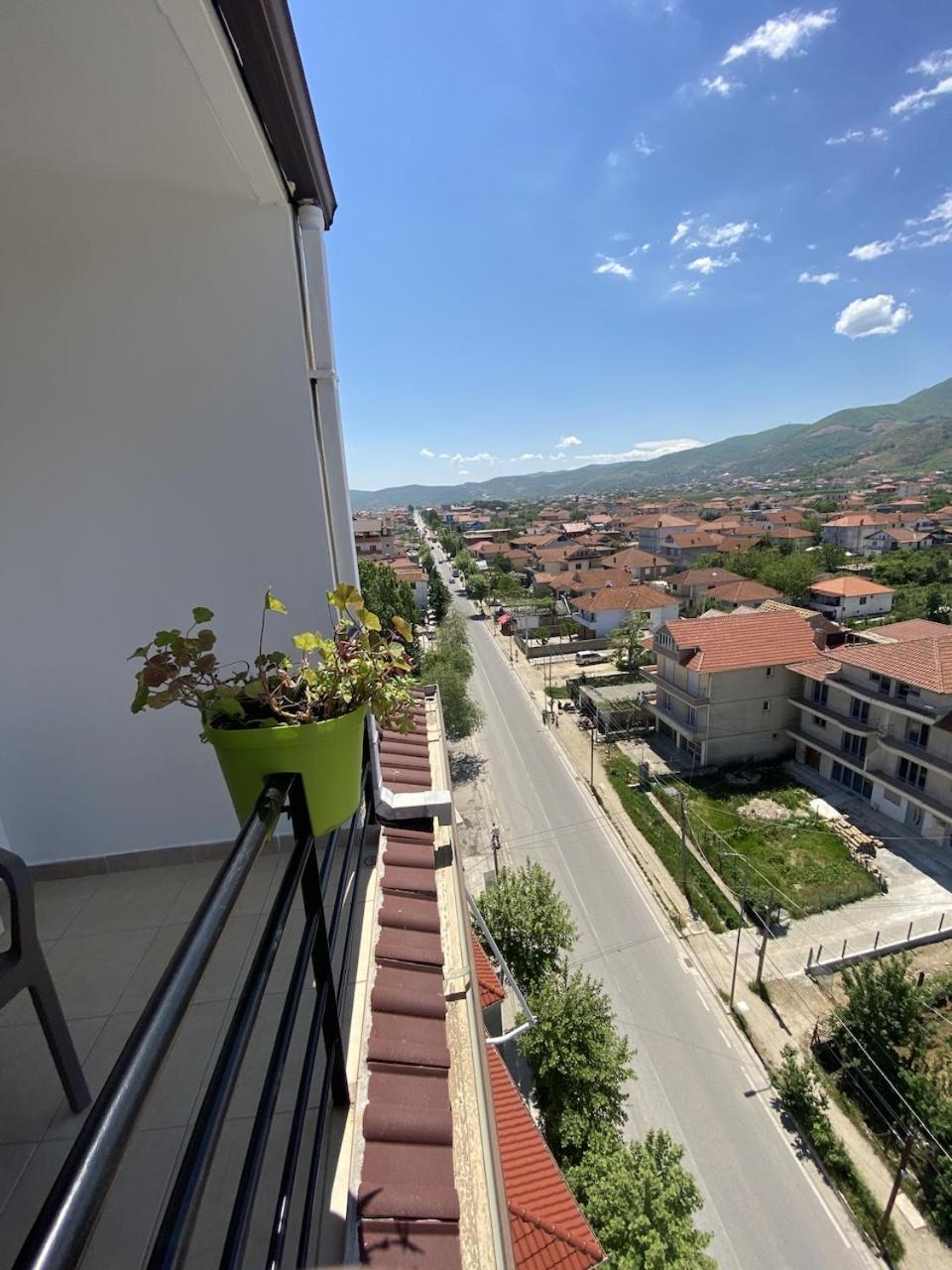 Guest'S Apartament Pogradec Exteriör bild