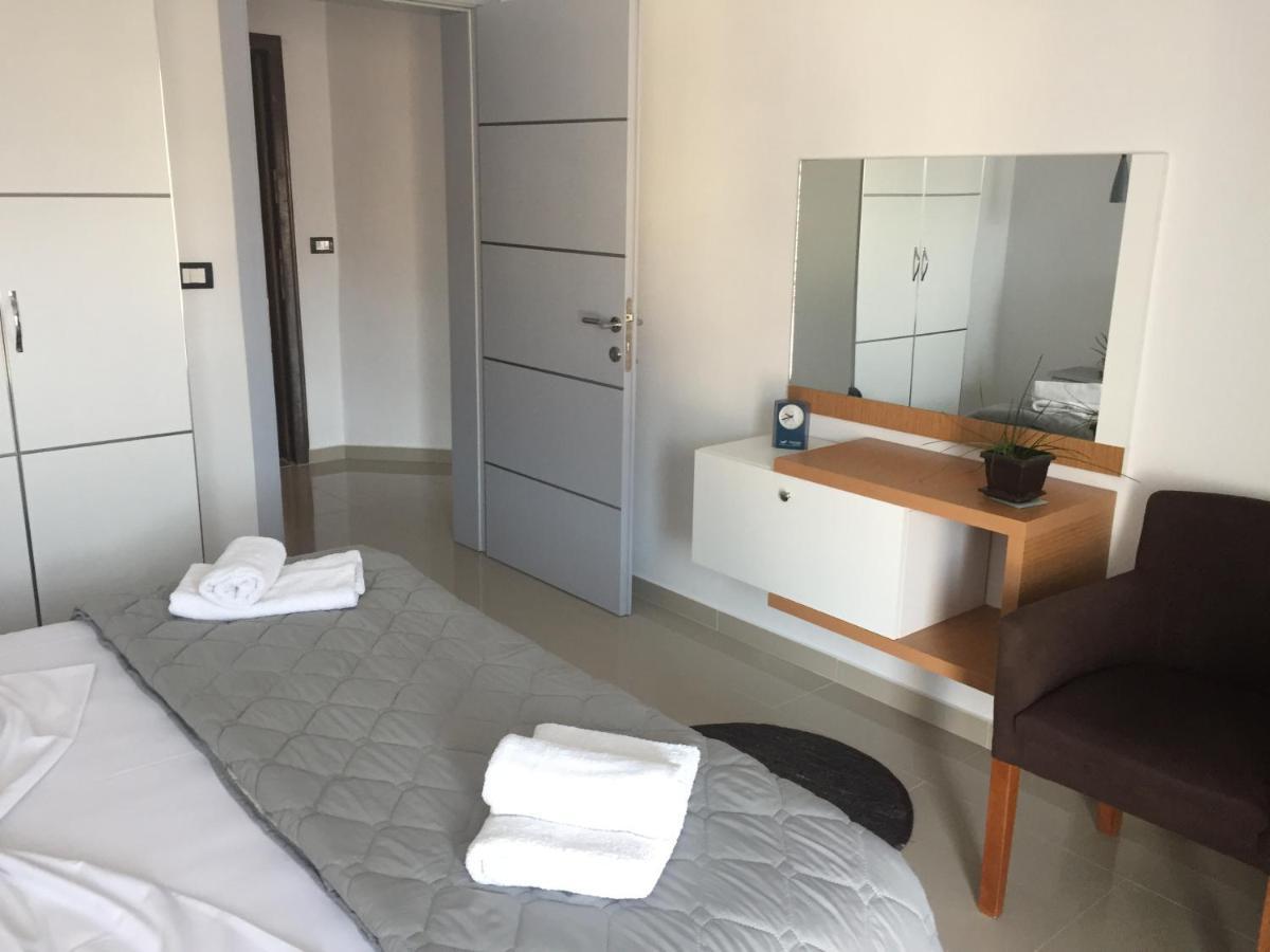 Guest'S Apartament Pogradec Exteriör bild